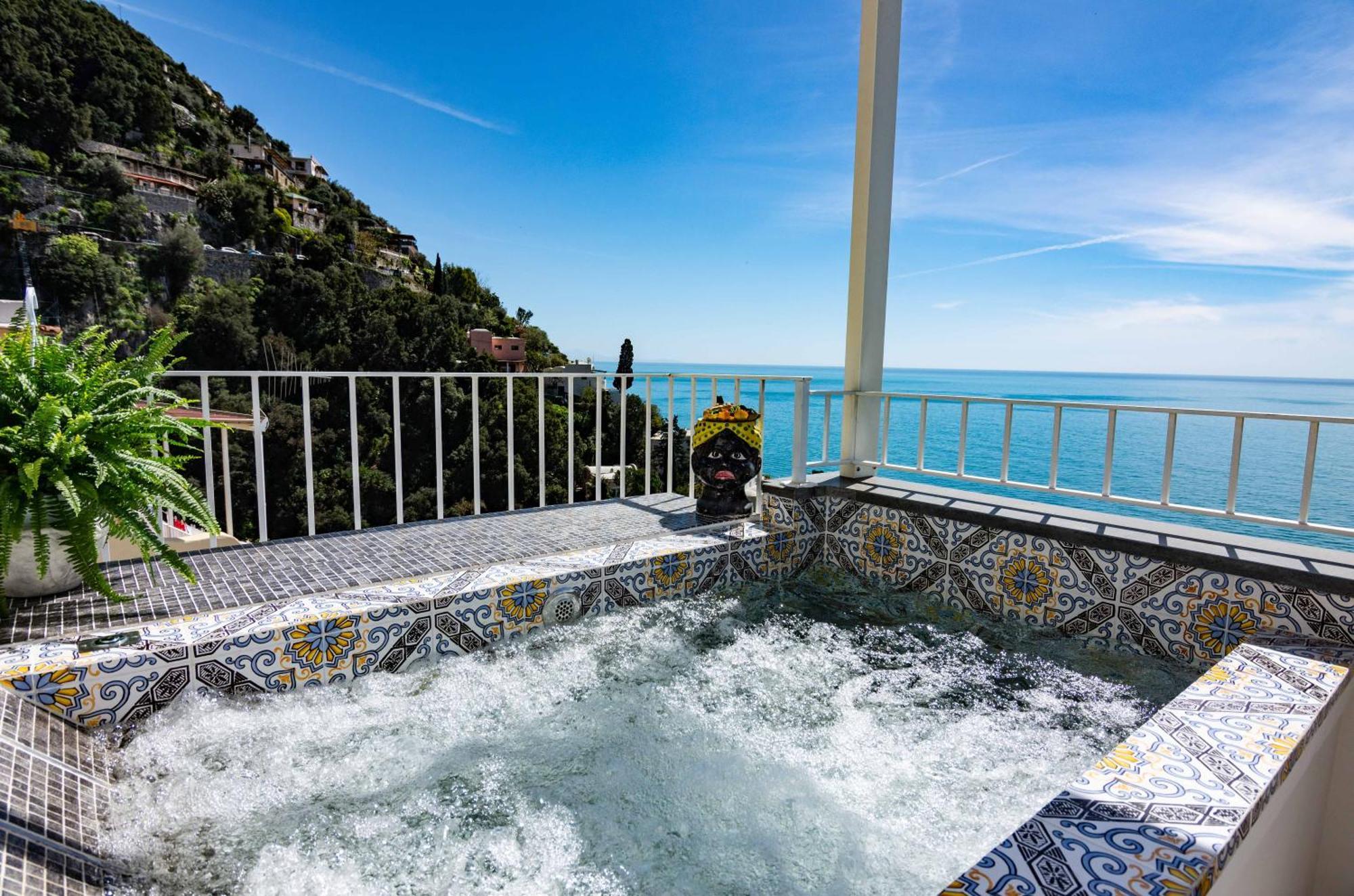 Villa Pietra Santa Positano Eksteriør billede